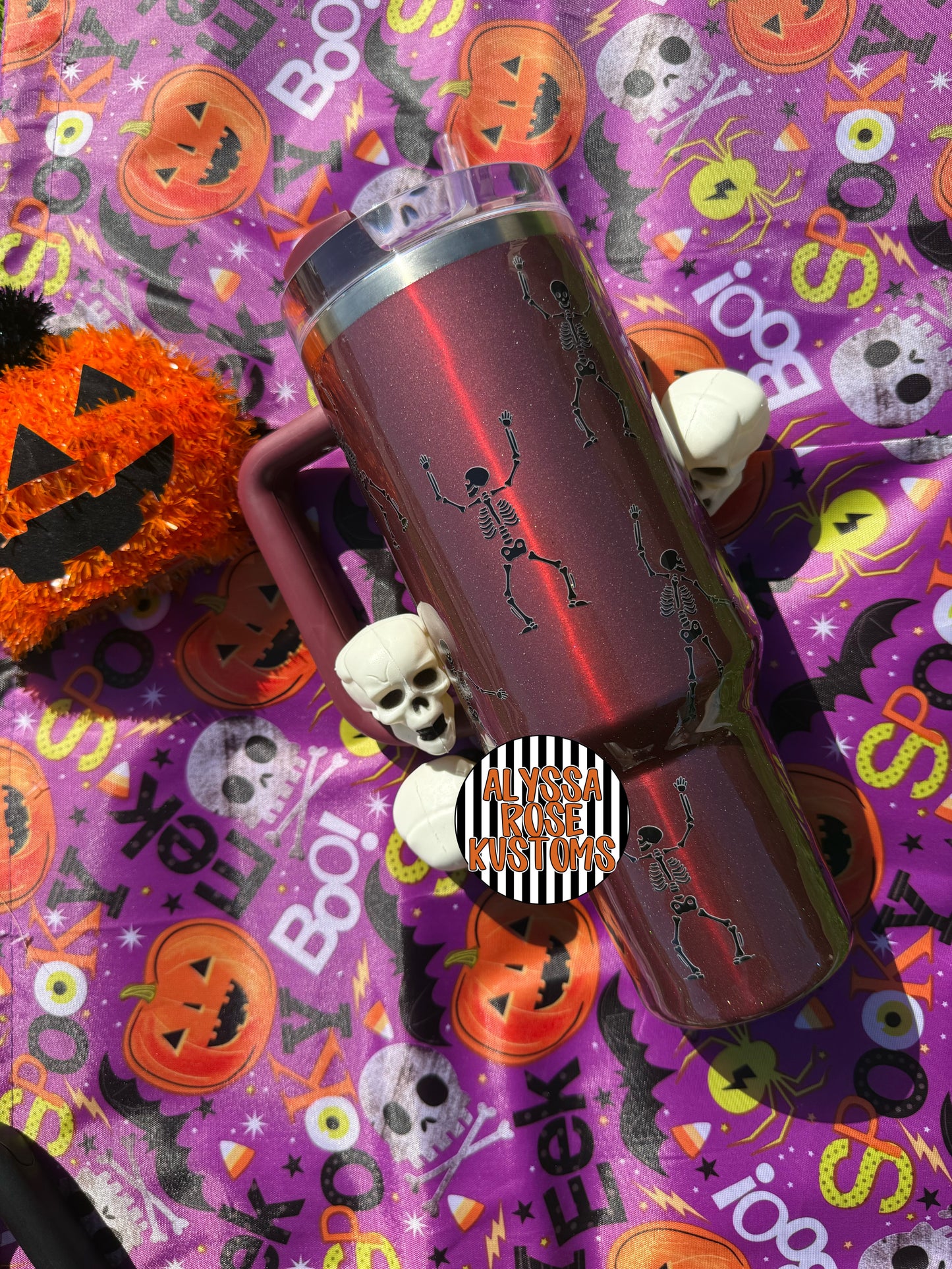 Dancing Skellies 40oz (Merlot)