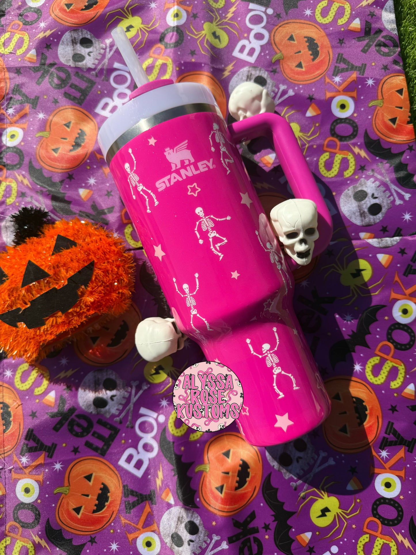 Dancing Skellies 40oz (Hot Pink)