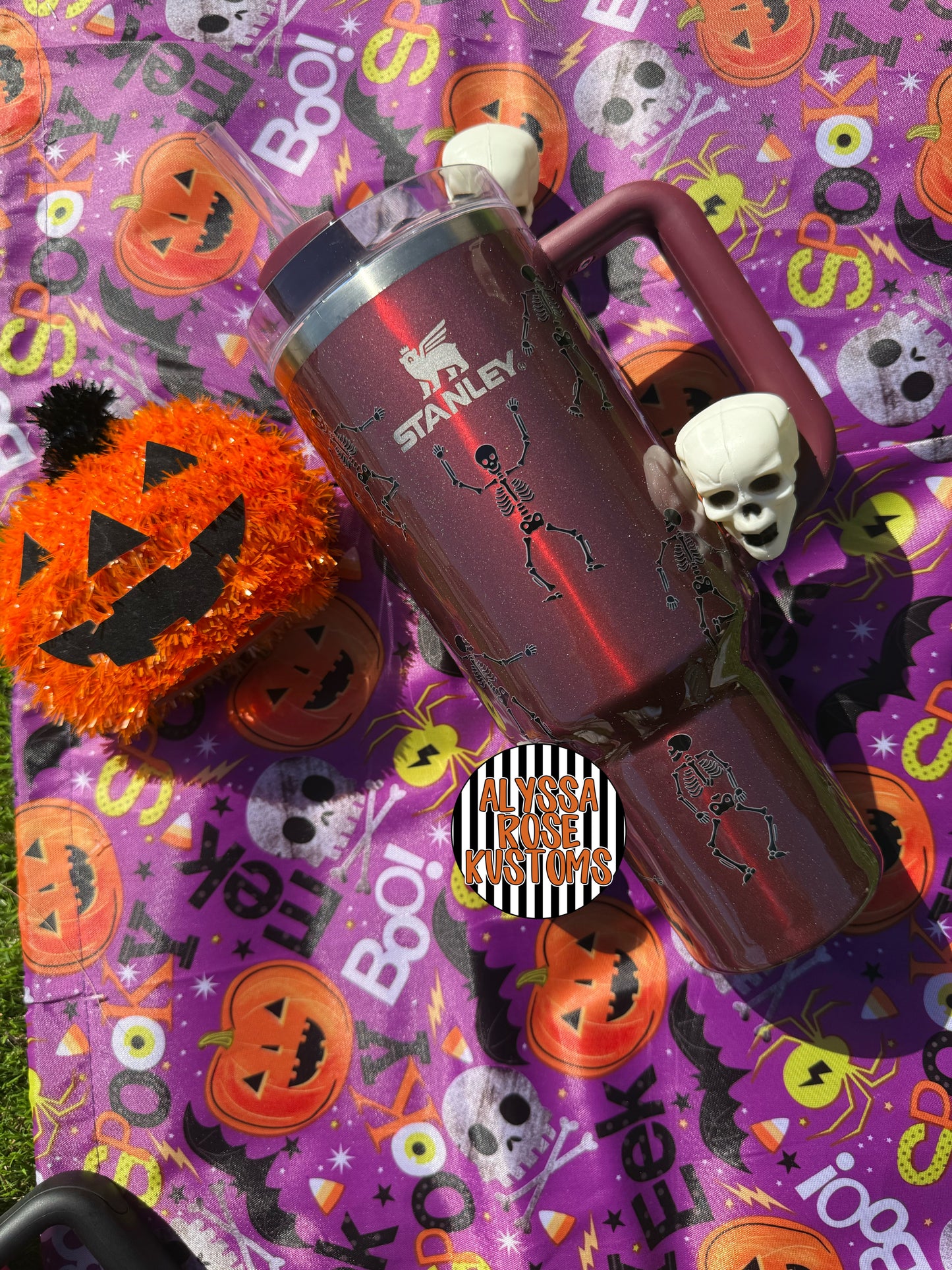 Dancing Skellies 40oz (Merlot)